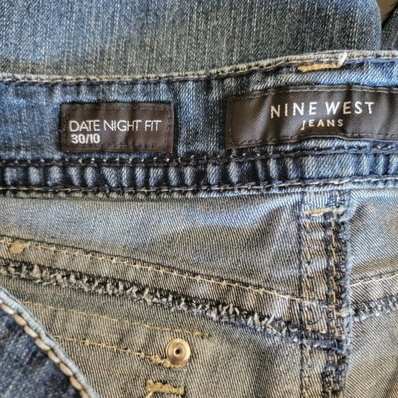 Nine West Women Date Night Jeans 30/10 Med. Wash Capri Bling Pockets Contrasting - Picture 4 of 15